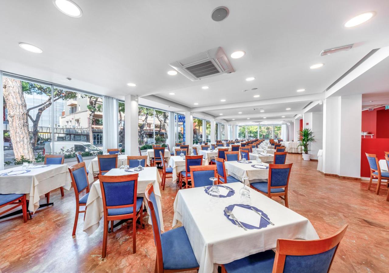 Hotel Zanarini In Centro A ริชโชเน ภายนอก รูปภาพ