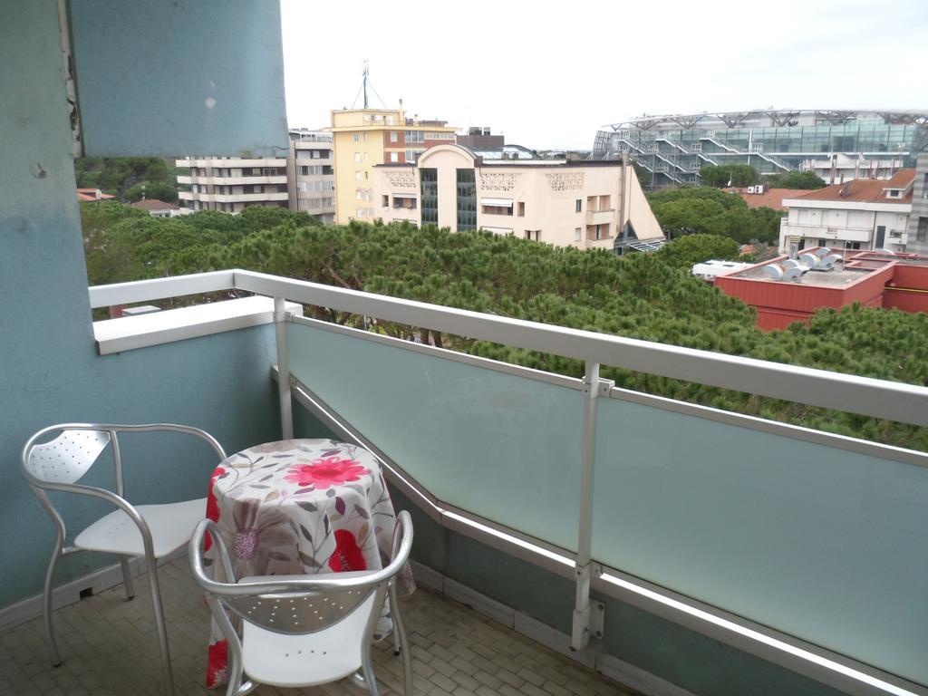 Hotel Zanarini In Centro A ริชโชเน ภายนอก รูปภาพ