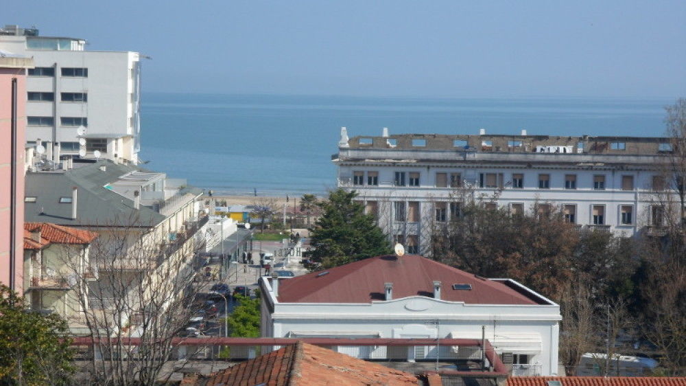 Hotel Zanarini In Centro A ริชโชเน ภายนอก รูปภาพ
